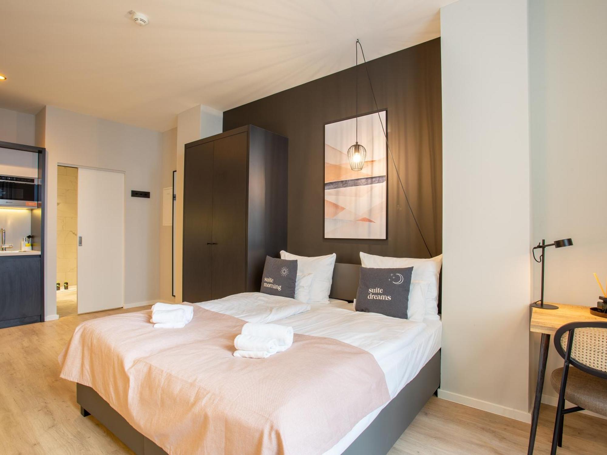 Limehome Duesseldorf Stresemannstrasse - Digital Access Phòng bức ảnh