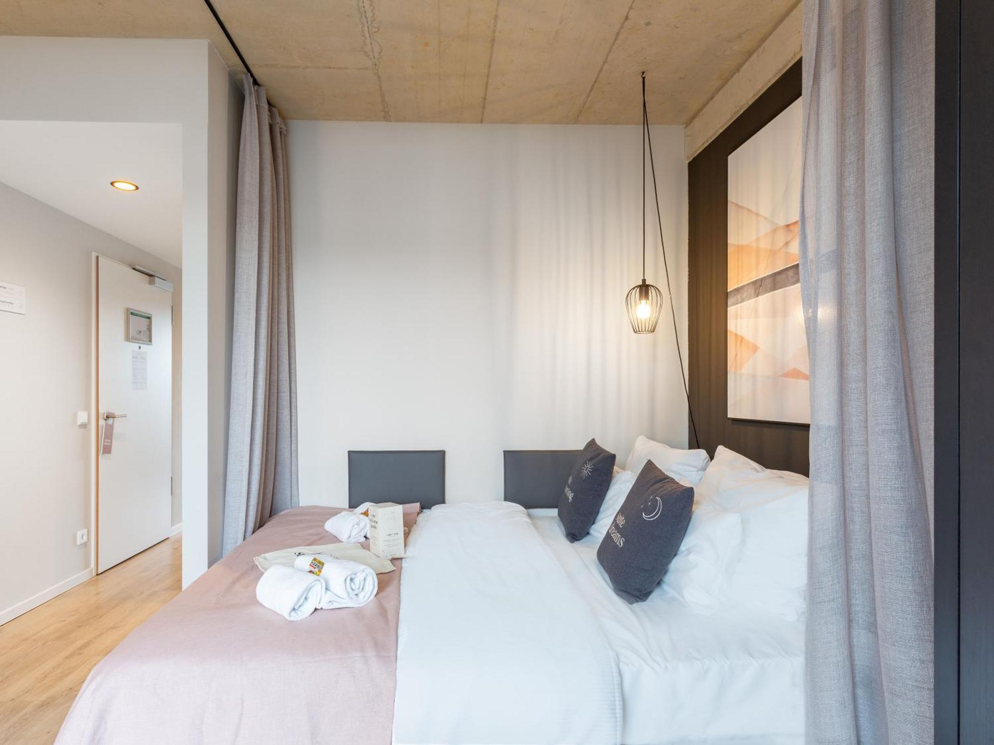 Limehome Duesseldorf Stresemannstrasse - Digital Access Phòng bức ảnh