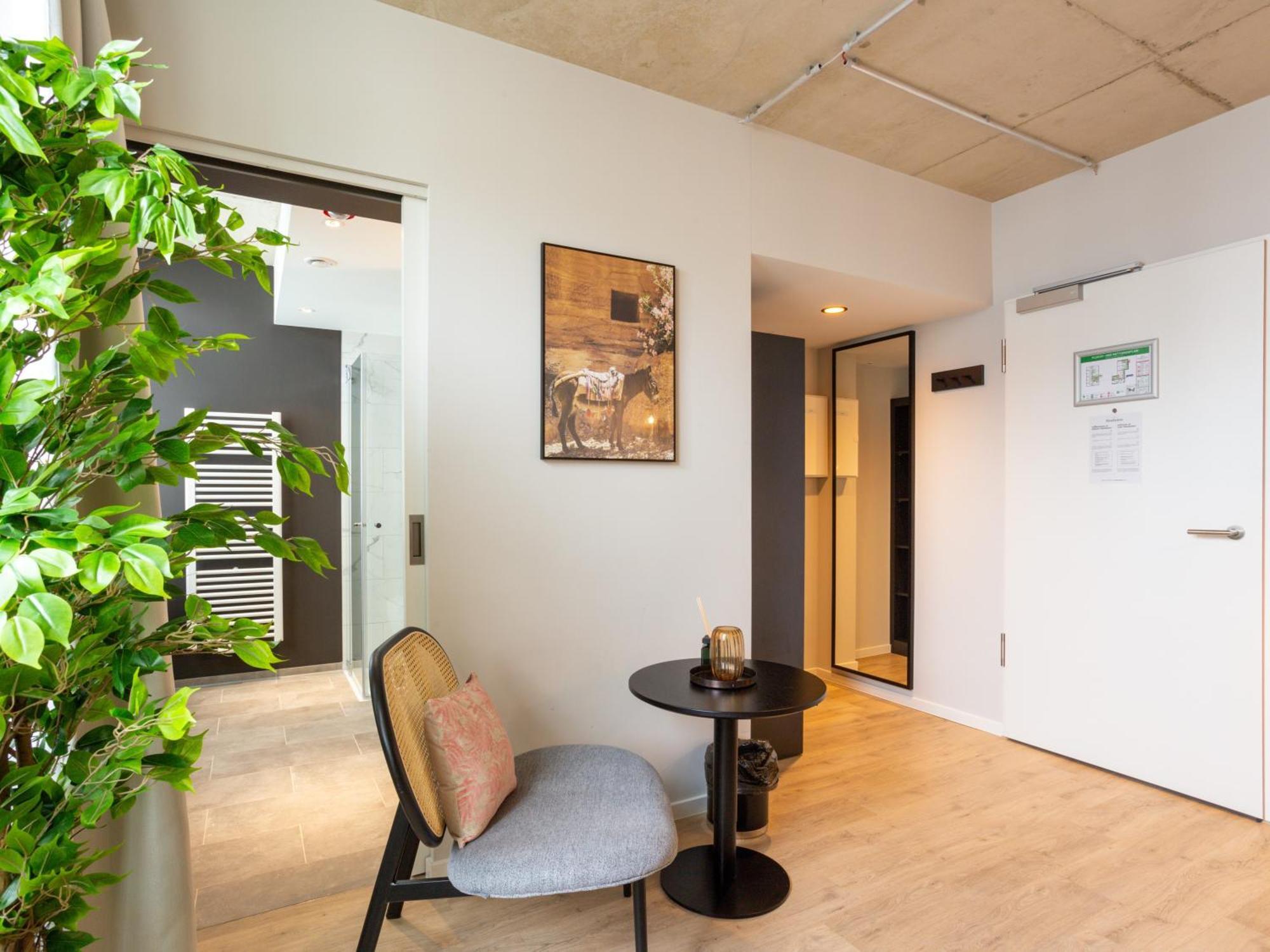 Limehome Duesseldorf Stresemannstrasse - Digital Access Phòng bức ảnh