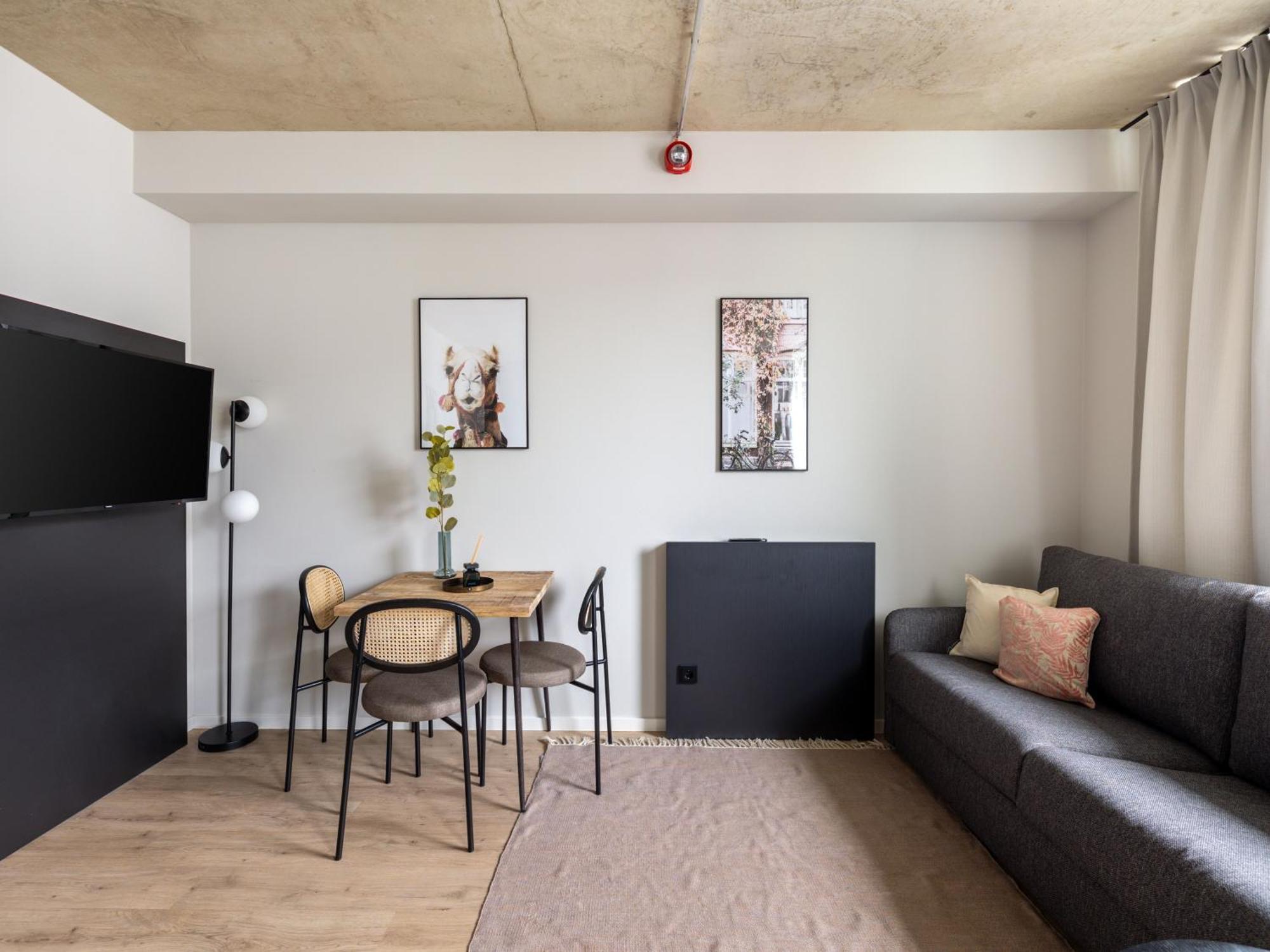 Limehome Duesseldorf Stresemannstrasse - Digital Access Phòng bức ảnh