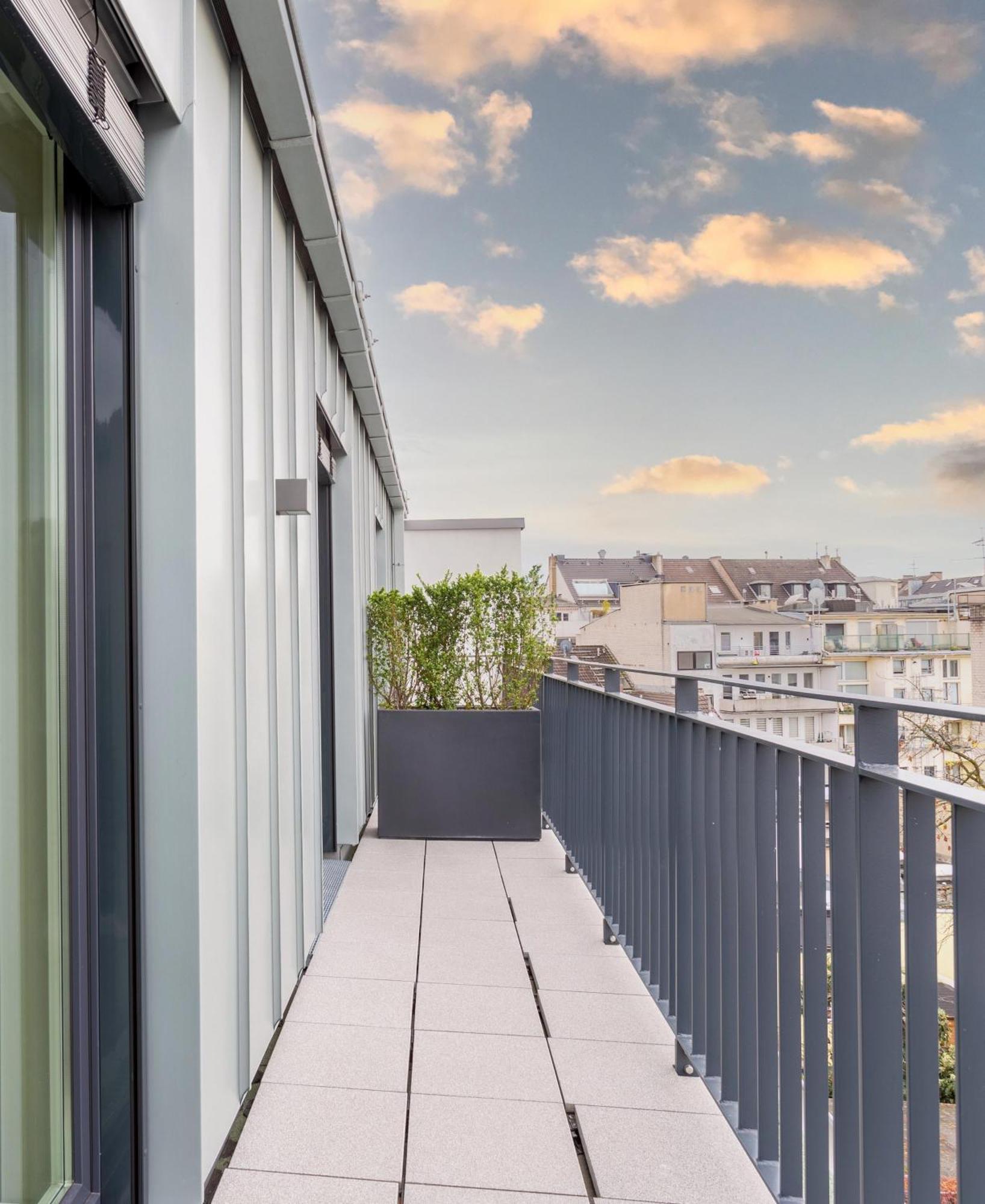 Limehome Duesseldorf Stresemannstrasse - Digital Access Phòng bức ảnh